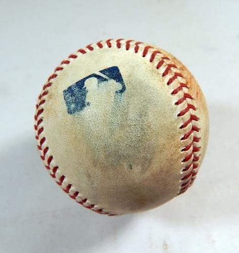 2020 Милуоки Брюэрз В играта Питсбърг Пайрэтс Използва бейзбол Адам Дювалла ТИ - Използваните Бейзболни топки