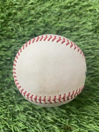 В играта Juan Soto Washington Nationals използван бейзболен сингъл на резервната банка на индия 372nd Career Hit - В
